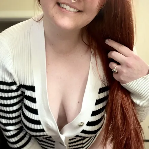 Thumbnail Exploring enbyqween's Unbuttoned Dilemma - downblouse Revelation