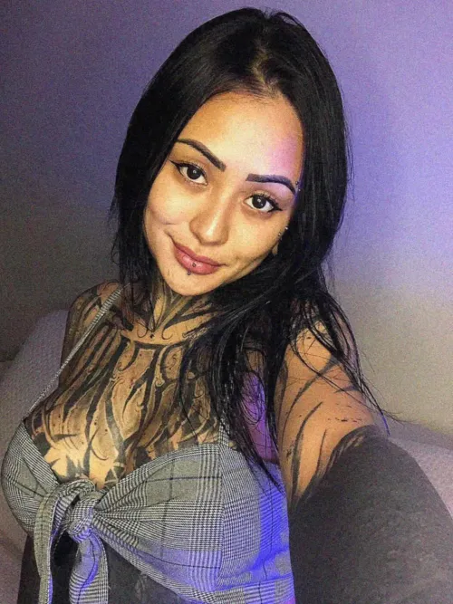 Thumbnail Seductive Smile: Cosmic-Corsair-'s Alluring Shots