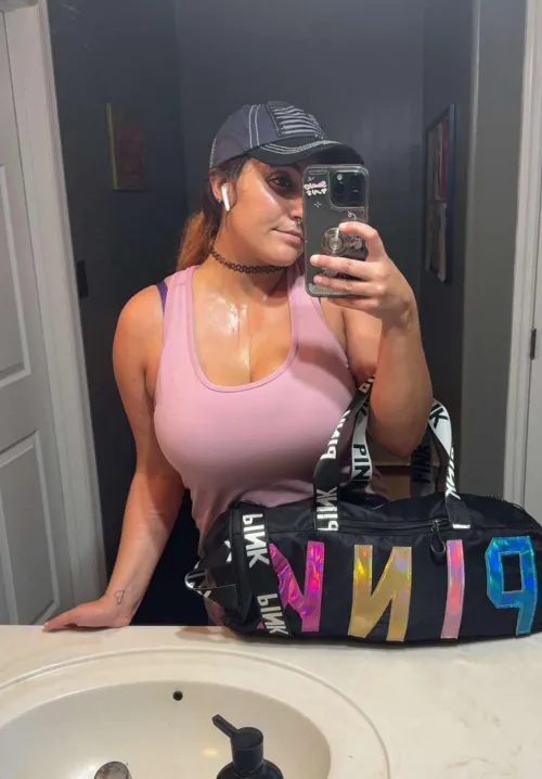 Thumbnail Discover milkyyychocolatte's Post-Leg Day Cardio - SweatyGirls