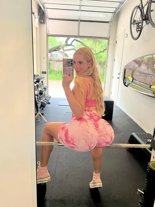 Thumbnail submissiveprincessx Seeks Comfort: Searching for a Place to Sit in pawg
