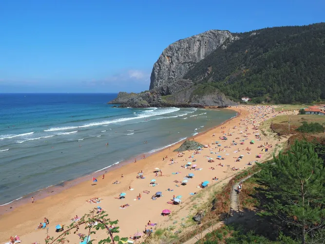 Thumbnail Discover the Hidden Gem: Laga Beach Unveiled | Author: HeartDry | beach