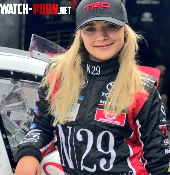 Natalie Decker by Skyline_Drifter
