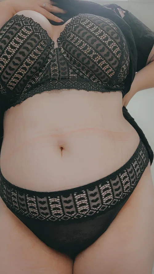 Thumbnail Bathroom Boogie: Stripping Confessions of a Chubby 28F by poorsweetpetit