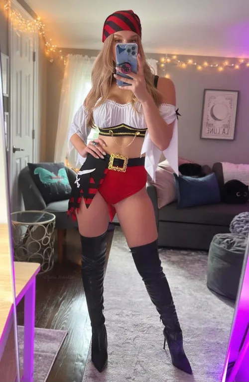 Thumbnail Discover the Sexiest Thigh-High Leather Boots with Sams_Soles420 in SexyGirlsInBoots