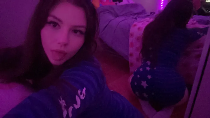 Thumbnail Bodysuit Delight: MirrorSelfie Experience