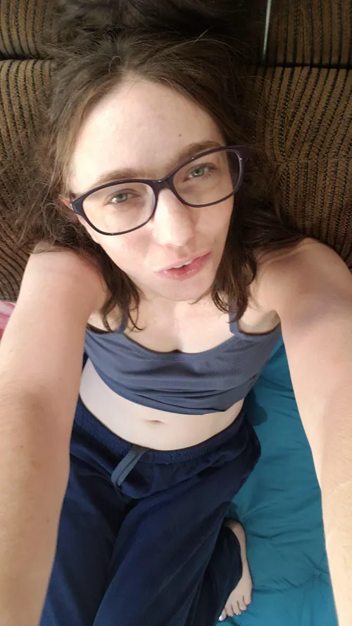 Thumbnail Seduction in Every Pose: SketchyLady_OF Reveals Her Brunette Charm