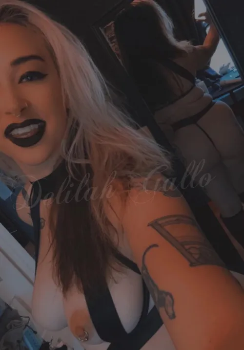 Thumbnail Perfect Angles: Fascinating Article in Gothsluts Category