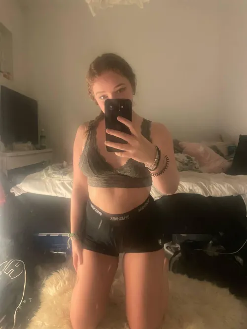 Thumbnail Emelie_s Exploring Age Interests in SweNsfw