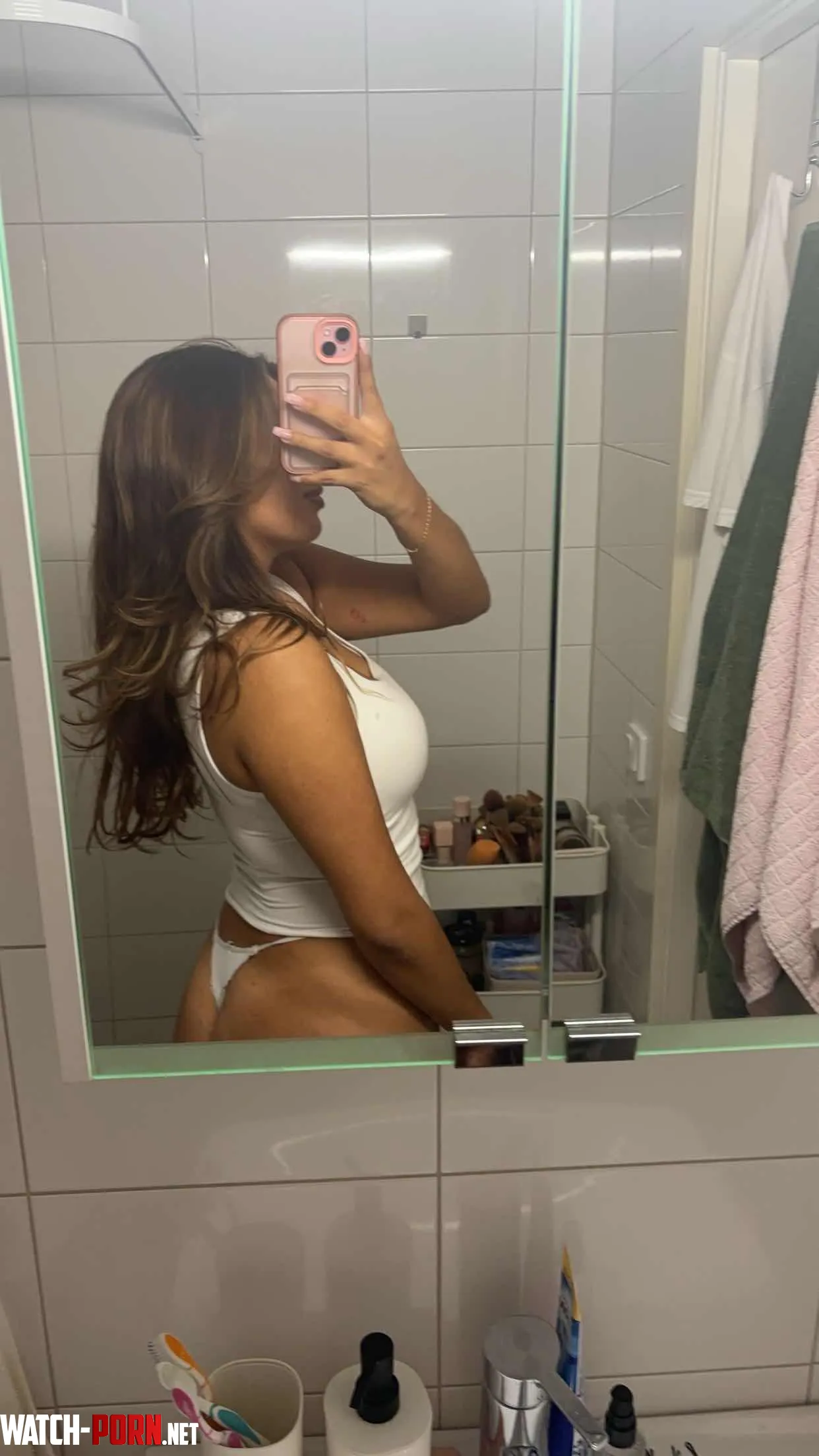 Fr jag lite krleek om jag visar helt naket  by Baddiegabriela04