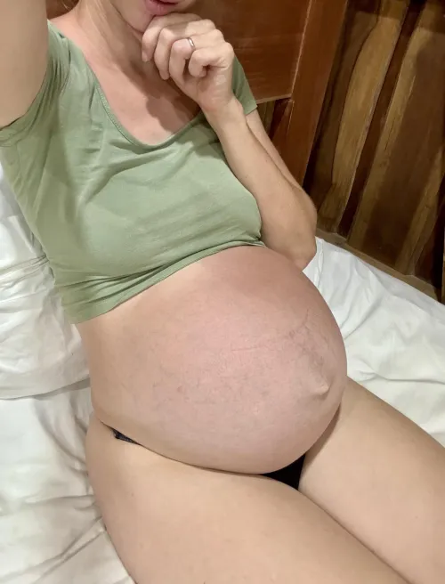 Thumbnail Minimissbooring Cherishes Moments with Babybump - A Journey