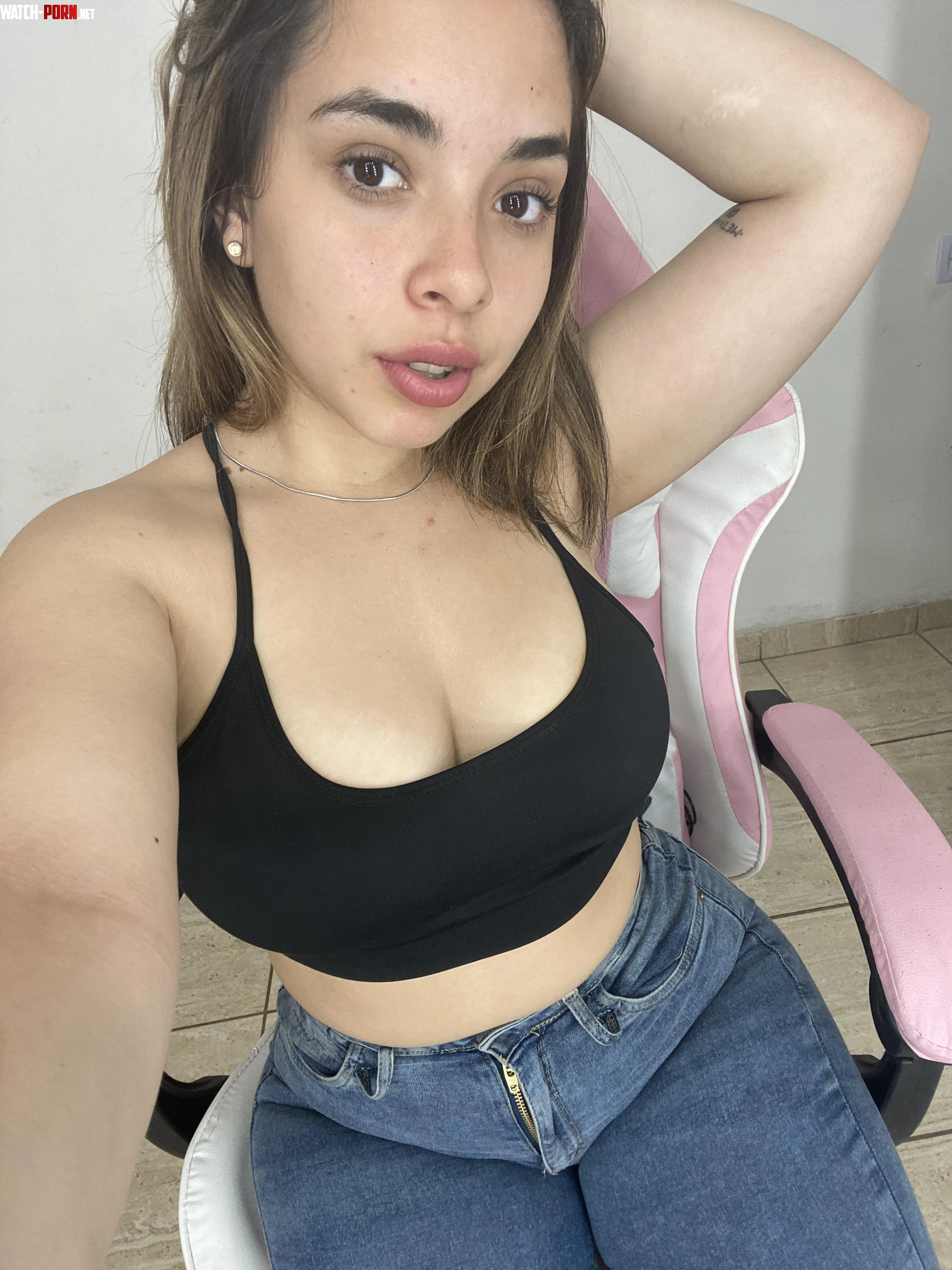 Do you find me hot in this crop top by bustygirl05