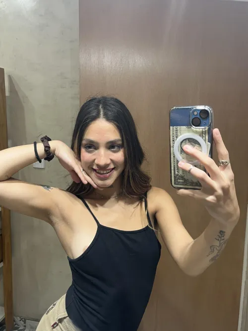 Thumbnail Sweet Relief: Overcoming Armpit Insecurities with SweetyAlia