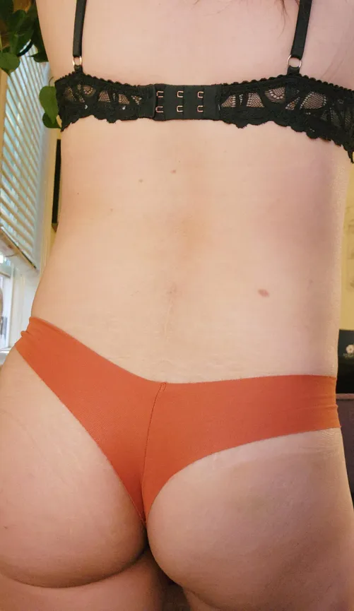 Thumbnail Stripes and Cuteness: AsiaBebe's Plump Butt Revelation