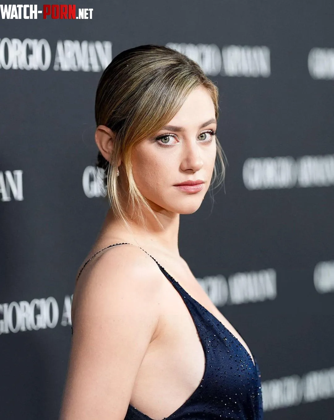 Lili Reinhart  by abesster