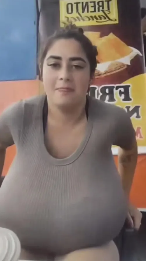 Thumbnail Wow Factor Alert: Delving into 2busty2hide with ComprehensiveSpare43