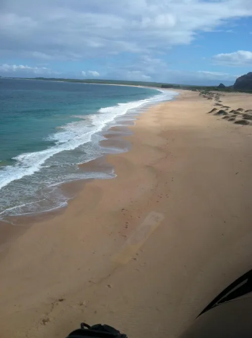 Thumbnail Hawaii's Big Unspoiled Beach | colapepsikinnie