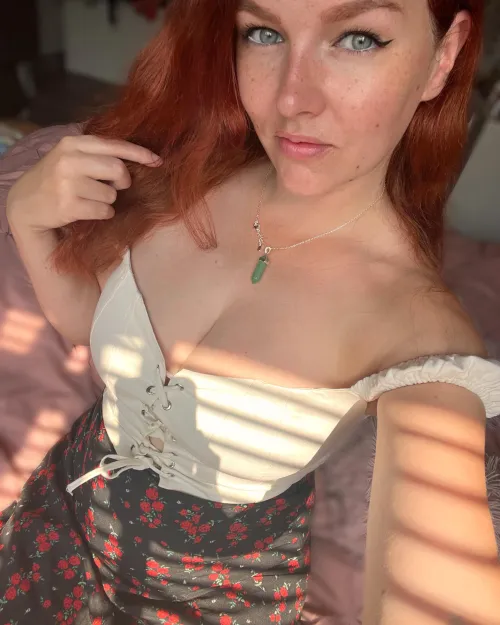 Thumbnail Gracesmyth2021's Night Cap Vibes with Tight Dresses