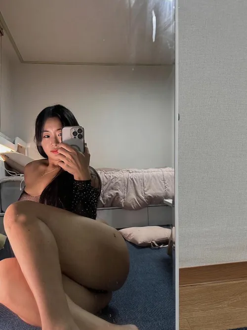 Thumbnail At Home with beurbestgirl: A Realasians Moment