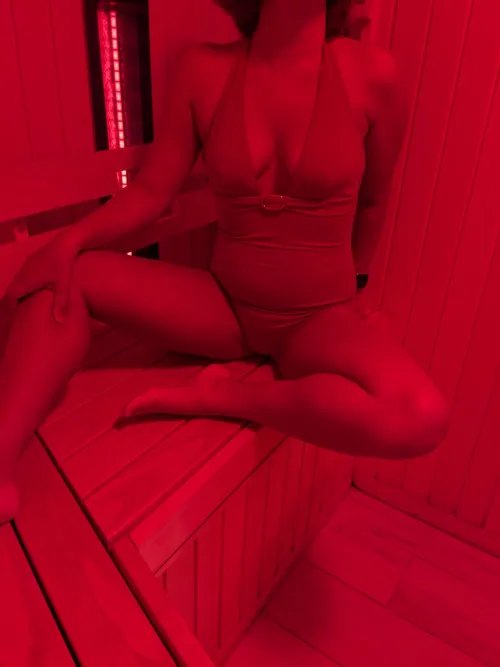 Thumbnail Indulging in Infrared Comfort: glamworkingmom at the Hotel | OnePieceSuits