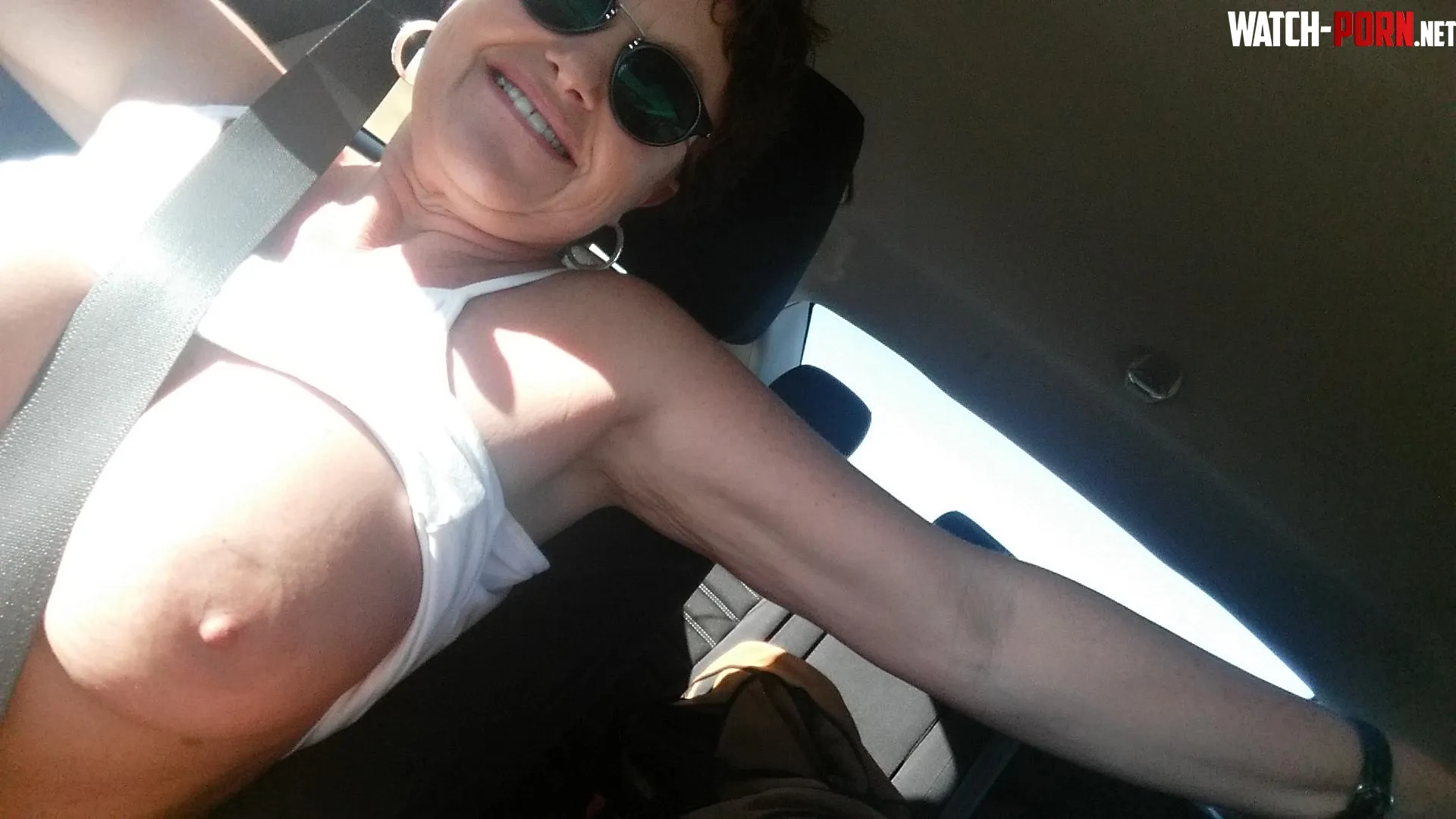 GILF with nice boobs by Otherwise-Parsnip993