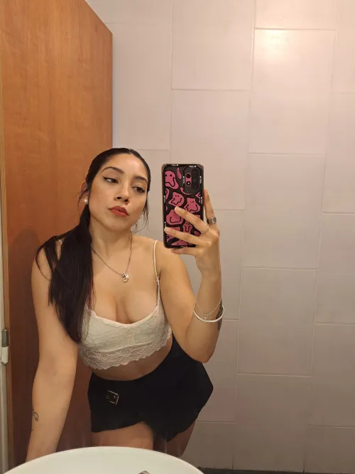 Thumbnail Fashion Poll: Littlero0's Croptop Evaluation