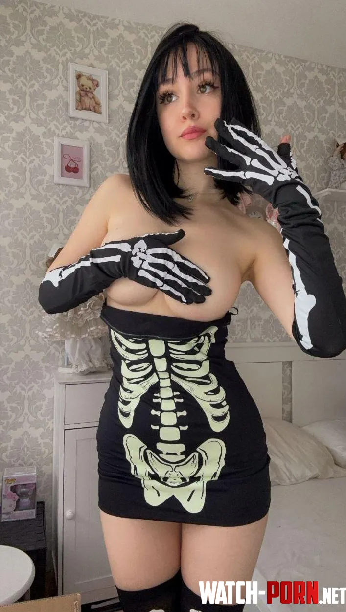 Do u like my 18yo body by Sugar-Wanderer