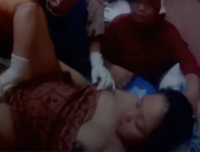 Thumbnail Exploring Indonesian Birth Practices with Waste-Substance-3679