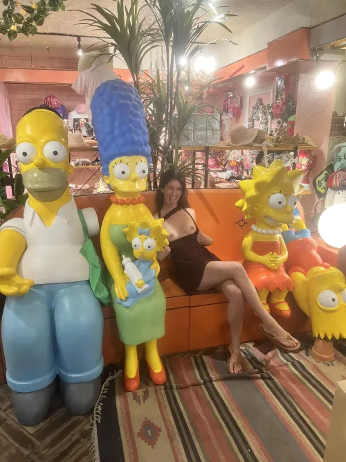 Thumbnail Flashing Fun with The Simpsons: A Playful Twist on Exhibitionism