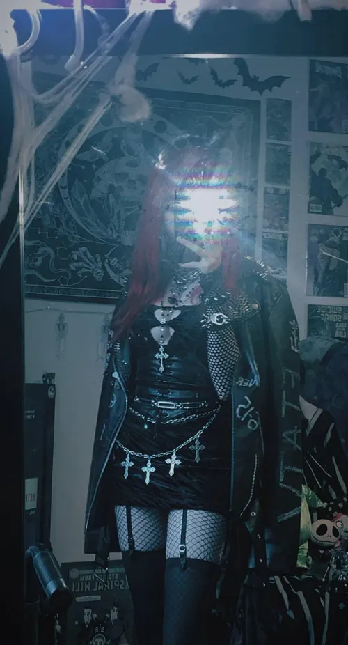 Thumbnail Glittering Spotlight: Unveiling the Magic | LivingDeadGothh | ShinyPorn