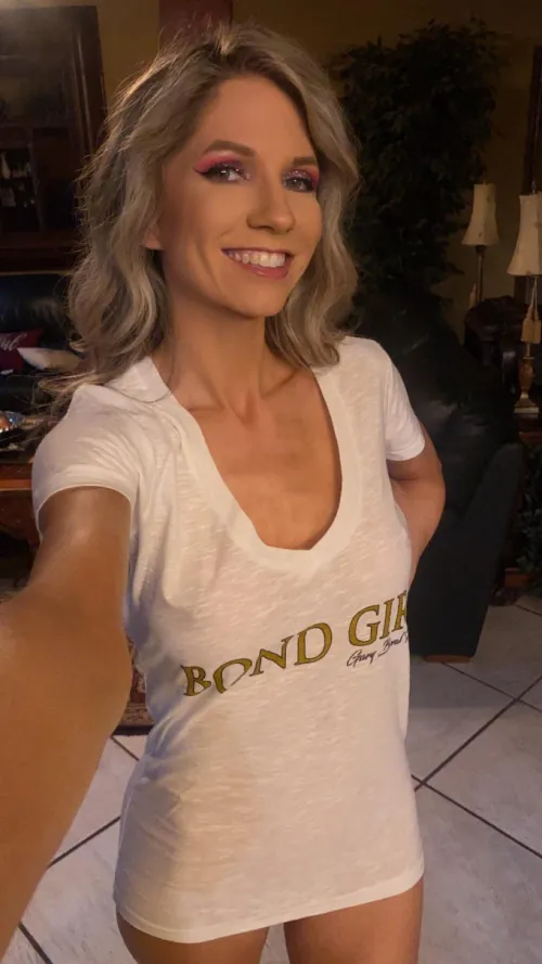 Thumbnail Meet Ms_AllyMari: 41-Year-Old Mom of 4 and Proud Milfie