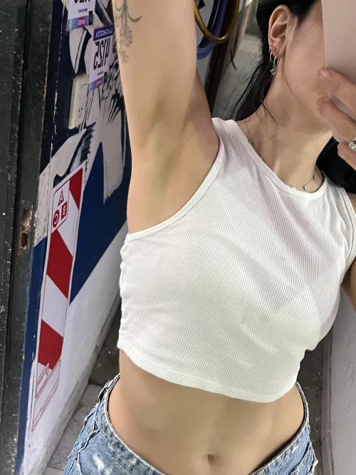 Thumbnail MartaAntoniaPrincess Asks: Are They Pretty? Armpit Fetish Wonders