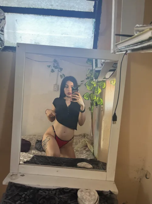 Thumbnail nicolexbelle's First Post: Embracing the Crop Top Trend | croptopgirls