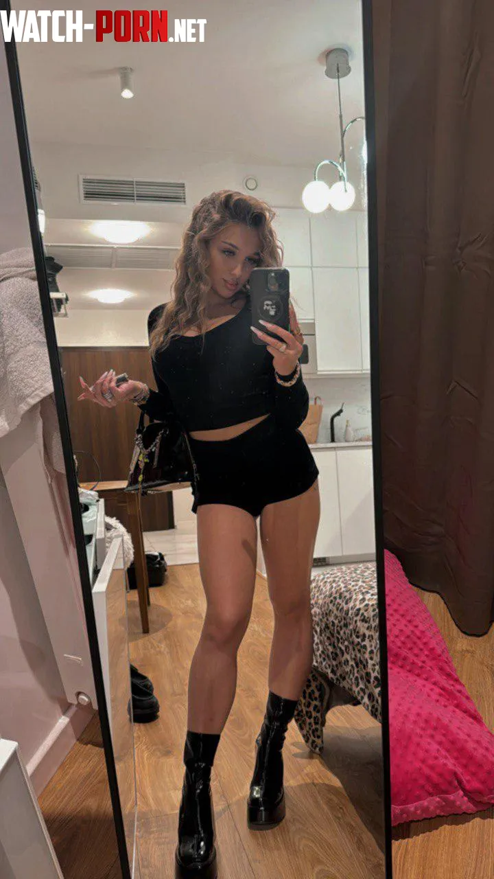 be honest with me please am I below or above average F19 by girl_from_dream