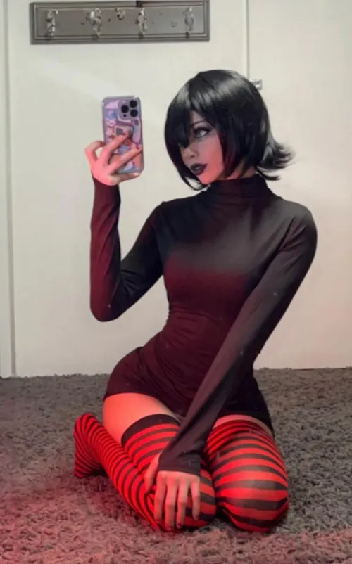 Thumbnail Mavis from Hotel Transylvania: khloeraez's Cosplay Excellence