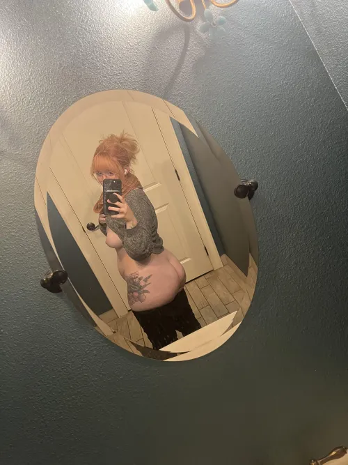 Thumbnail Entertaining Read: Waiting for Someone to Entertain Me by Glitteringworm78 | Thickwhitegirls Category