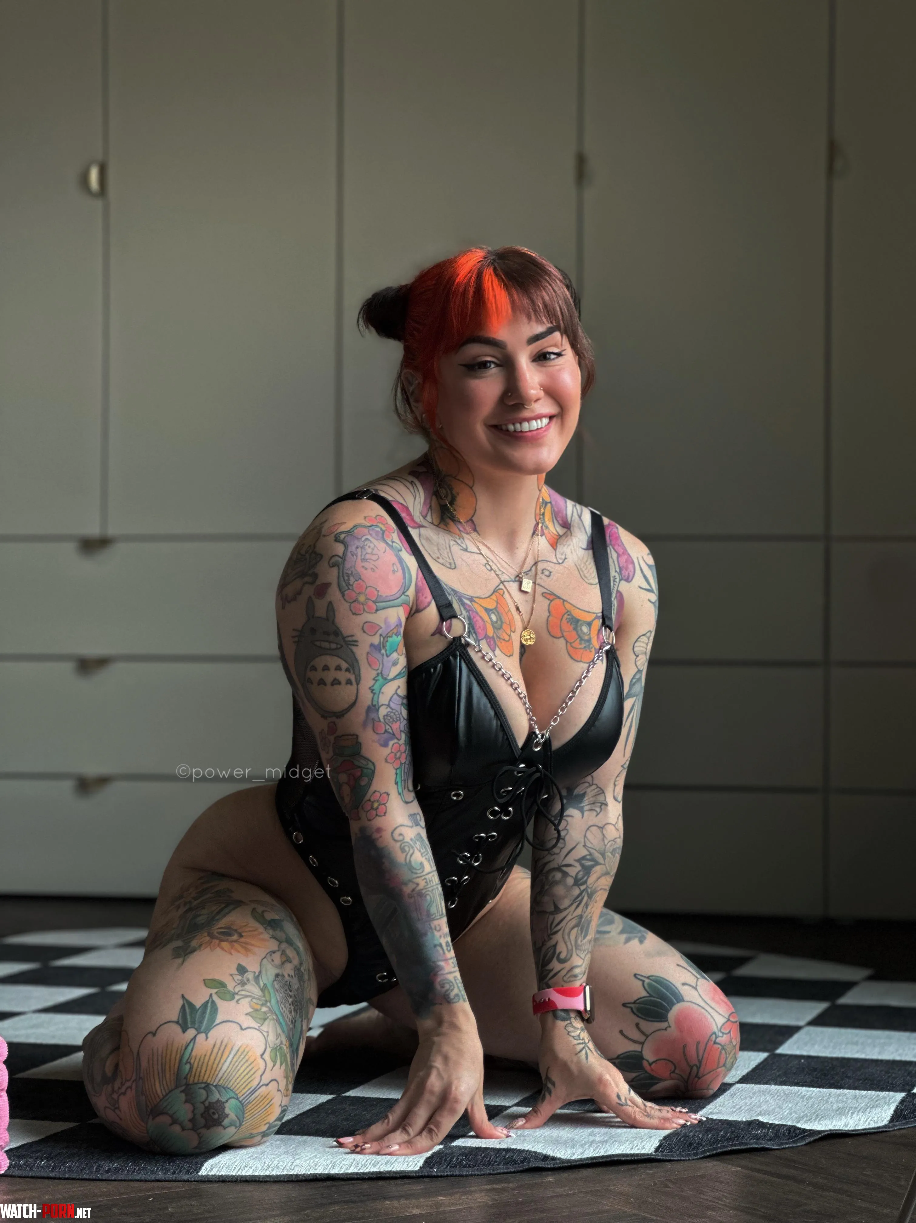 Muscle mother  by power_midget