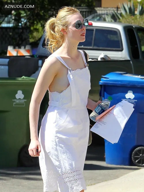 Thumbnail Celeb Oops Moment: Elle Fanning Nip Slip Incident | Itchy-Fennel3851