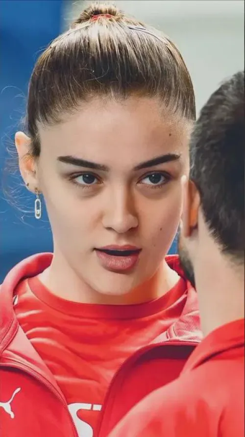 Thumbnail Zehra Gunes: Strength and Grace in VolleyballGirls by YongWeddle