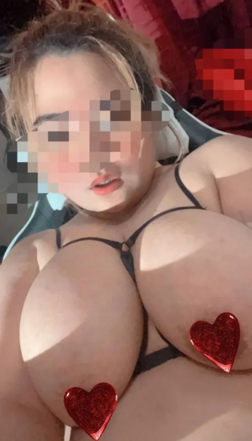 Thumbnail A Boredom Cure from AsianHotties: Wake up Im bored by underblanketsss