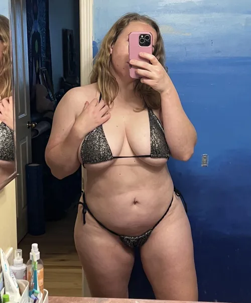 Thumbnail Canadianbarbie69 Unveils the Secrets: Single Milfs' Bedroom Skills