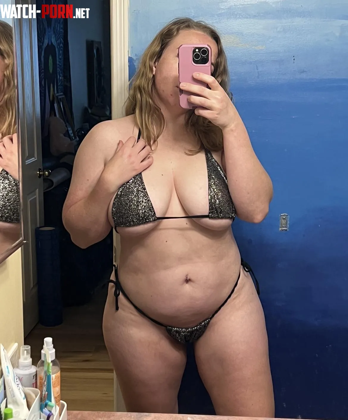 Single milfs are the best in bed  by Canadianbarbie69