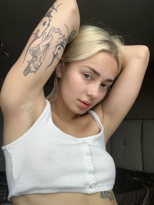 Thumbnail MyrtleJudy Unveils Sensuality: 'You'd Lick My Slightly Sweaty Armpits After a First Date' - An Armpit Fetish Exploration