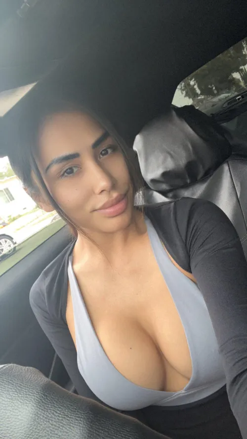 Thumbnail Jena LaRose: A Natural Beauty Without Makeup | Author exodia1993