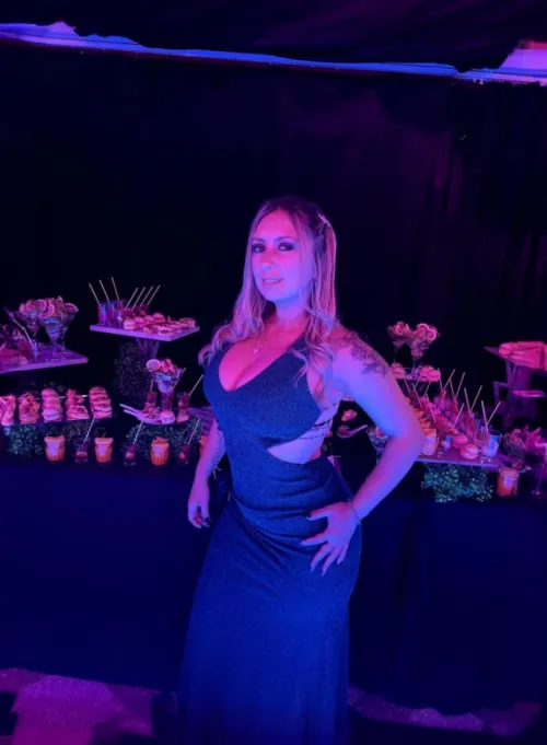 Thumbnail Queenbeegal's Elegant Black Dress Elegance
