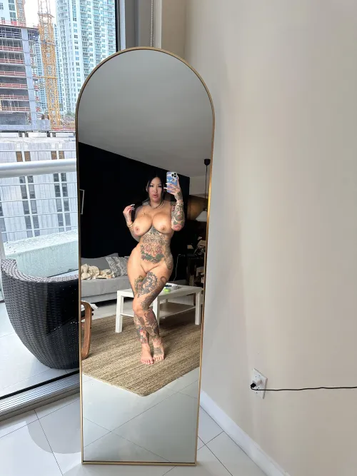 Thumbnail Admiring the Perfect Figure in a Mirror by connperignon