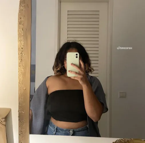 Thumbnail Freedom in Bralessness: Unleashing Confidence - itsmezaraxx