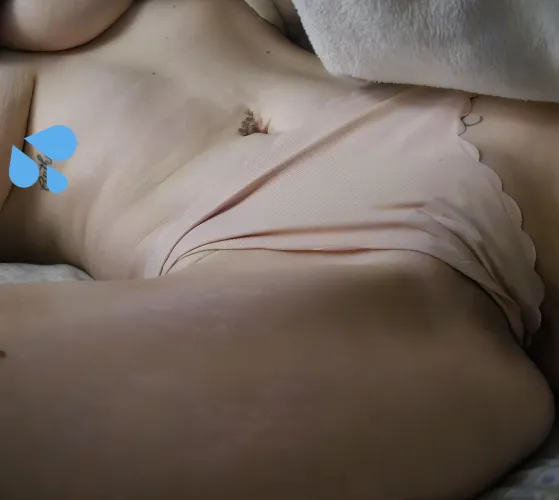 Thumbnail Hot Suggestions for a Horny Milf: Rainbowbellybutton's WifeWantstoPlay