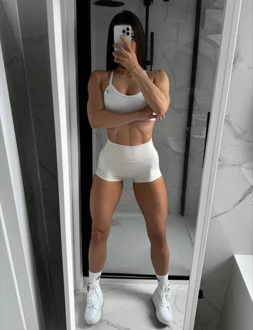 Thumbnail Gym Fashion Vibe: Explore linasphysiquexxx's Look | croptopgirls