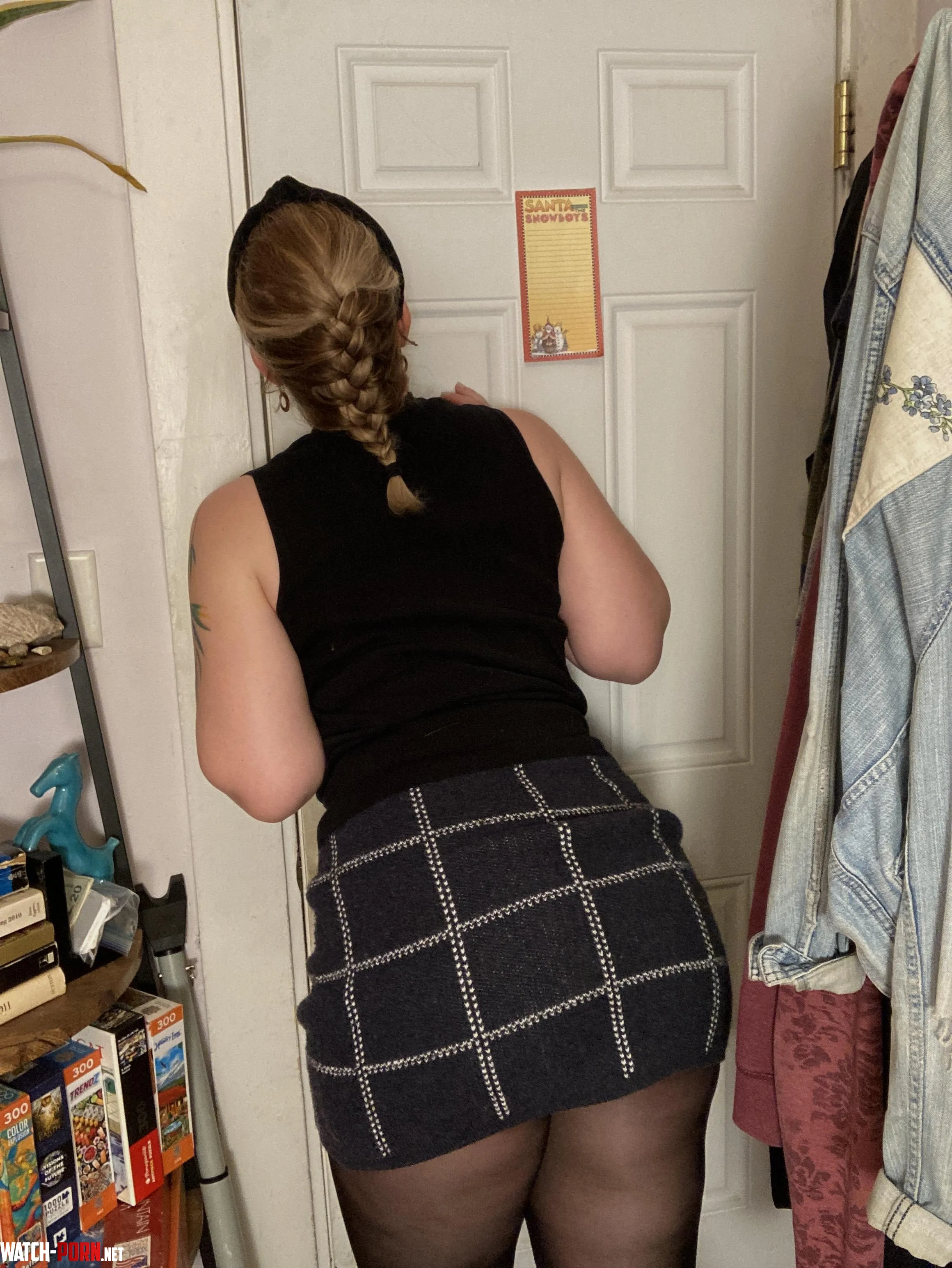 Just the cheeked up mom next door youve been fantasizing about by shutup69sitdown