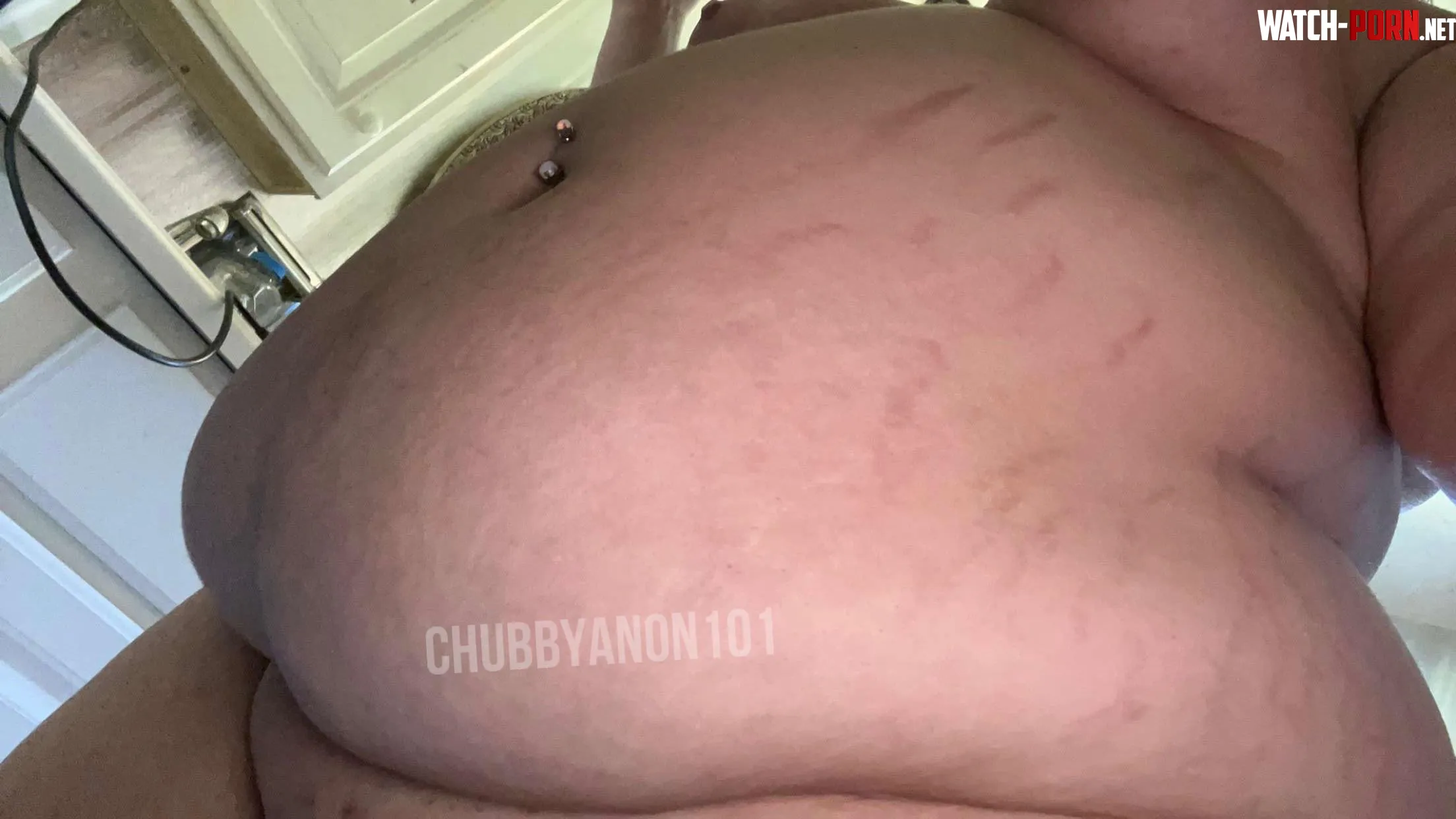 found some new stretch marks  by chubbyanon101